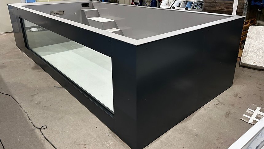 Piscina in polipropilene 6,5 x 2,5 m con finestra da 4 m