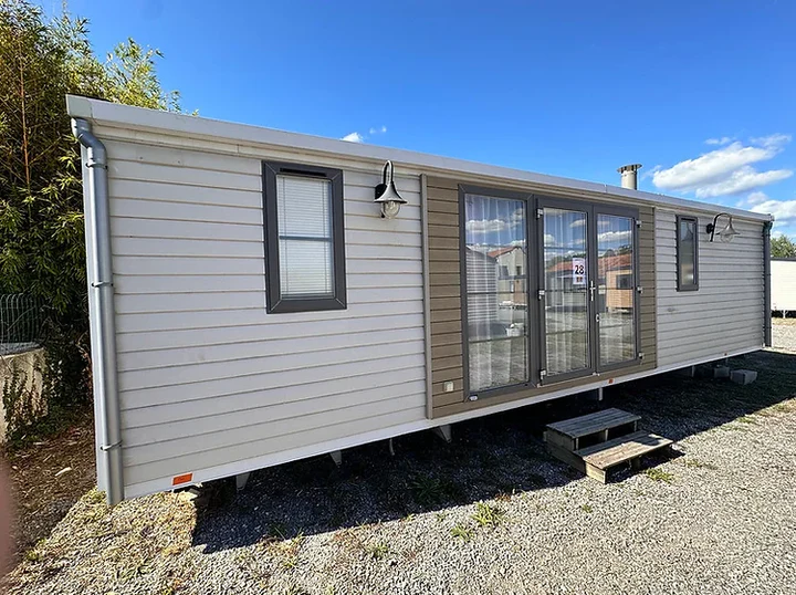 IRM Hampton Residential Mobile Home